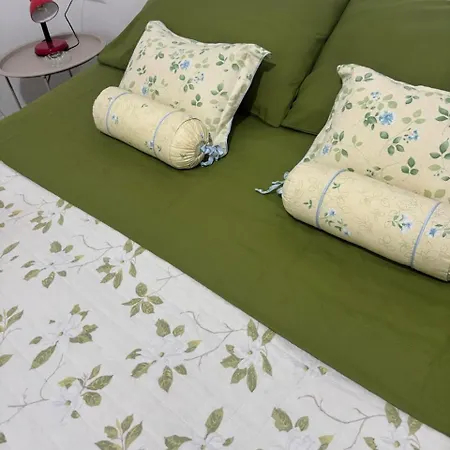 Apartment With Patio Tirana